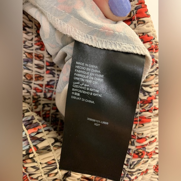 BEBE • Airy Wide-Leg Floral Pants - Picture 9 of 11